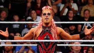 日本人美女レスラーの姿も… 最強女子戦士が“アッセンブル”の歴史的瞬間「WWE版アベンジャーズだ」ファン熱狂