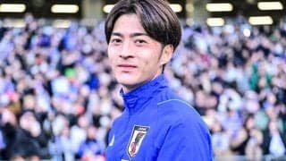 「かめはめ波？いいえ、チューリップです」ザルツブルク川村拓夢が長期離脱からのチーム練習合流報告ショットが話題！「それはチューリップ咲いたのお手手なんよ」の声