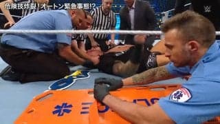 「ダメだろ」「やっちまった」“禁じ手”で病院送り…屈強レスラー、まさかの暴挙にファン騒然