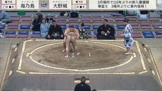 ひょっこり顔出した姿が「あらイケメン」「男前やな」真剣勝負のシーンで見つかった華やかな一コマ「かっこいい！！」