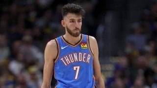 サンダーで主軸を務めるチェット・ホルムグレンが右骨盤骨折により約3カ月の戦線離脱