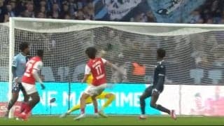 中村敬斗が「もはや神！」  超絶トラップ→“一瞬の緩急”カットイン… DFを剥がした瞬間に“低弾道シュート”「上手すぎるだろ」