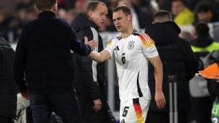 負傷交代のキミッヒは大事に至らず…「彼は少し打撲を負った」