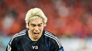 「カッコよすぎて…ズルい」「もはやモデルさん」日本代表・伊東純也の「スカジャン着こなし姿」が大反響！「メガネ姿の横顔かっこよすぎや、、、」などファンを悶絶させる