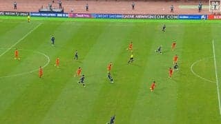 「ワールドクラス！」元日本代表がこぞって絶賛！中国代表守備陣のど真ん中を切り裂く超高速キラーパス＆ビタ止めトラップが脚光