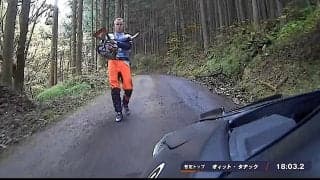 衝撃クラッシュにドライバーは怒り爆発！ ラリージャパンで異例の“中断”…中継が捉えた大波乱の一部始終