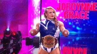 筋肉女子レスラー、美スッピン＆衝撃のシックスパックを披露「セクシーかつゴージャス」ファン騒然