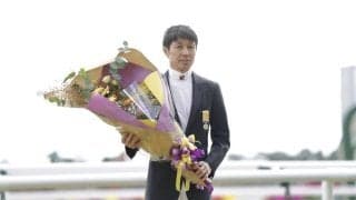 武豊騎手 黄綬褒章受賞記念セレモニー…「競馬界全体でいただいたもの」