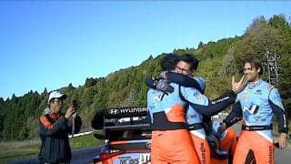 ラリージャパンで劇的幕切れ…大クラッシュに「全てを悟った」 王者決定後“仲間”と感動的光景「想定外で言葉がない」