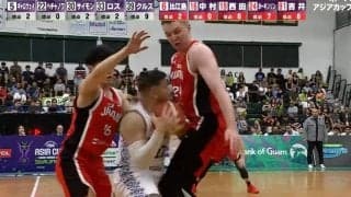 何が起きた？ “208センチの壁”が「あれは嫌だ」  相手選手が絶望… ホーキンソンの“鬼ディフェンス”「見えない」「圧がエグい」