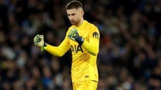 トッテナムに痛手…守護神ヴィカーリオが右足首の手術で長期離脱に