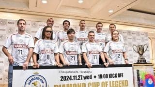 「カカ引いてるやんwww」本田圭佑そっくりさんが会見途中に突如、元ブラジル代表MFカカと肩を組んで報道陣に写真撮影を“要求”！ 撮影について「大人の事情です」と笑顔で明かす