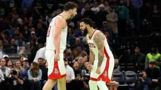 ウルブズとの延長戦を制したロケッツが3戦無敗でNBAカップのグループリーグを突破