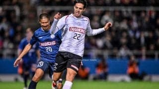 「エグすぎるメンツだった…」「夢の共演すぎる」横浜で開催のJ選手vs“世界選抜”の先発メンバーが豪華すぎると話題に！ スペインやオランダ、フランスの元代表選手らが日本のピッチで共演