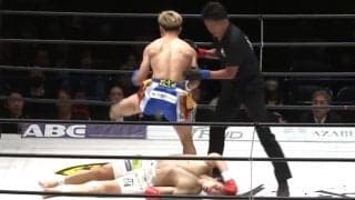 右フック“一撃”で…“タオル投入”の衝撃KO パンチャー対決で“戦慄”の結末