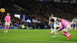 三笘と菅原がマッチアップ、三笘がダイビングヘッドで2戦連発も日本人対決はドロー決着【プレミアリーグ】