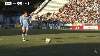 嘘だろ！？“トリッキーすぎるPK”が「エグすぎて震える」引退発表のジュビロ10番がファンタジスタすぎた瞬間「伝説に残る一撃」