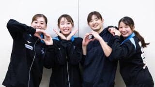 【バレー】ブレス浜松・荒谷栞「まずはバレーを楽しみたい。チームの好調に乗って自分の調子も上げて行く」、濱田義弘監督「現状維持は停滞と一緒、進化を続けたい」　V女子