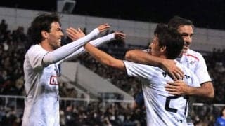 ダビド・シルバやカカなど欧州サッカーのレジェンドたちが日本に集結　元日本代表たちを相手に華麗なプレーで魅了