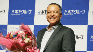 ロバーツ監督、木下グループ新CMに出演　大谷翔平、山本由伸の“可能性を引き出す”ために意識したこととは……「ポテンシャルを最大化することが私の仕事」