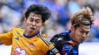 【ベガルタ仙台と長崎との大一番を分けた2つの強さ(1)】郷家友太が「相手も困るんじゃないか」と自信を持つ左右非対称の攻撃。互いをリスペクトしながら、時間をかけて磨き上げたもの