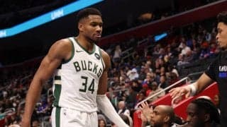 昨年のベスト4で準々決勝へ進出したのはバックスのみ／NBAカップ グループリーグ最終結果