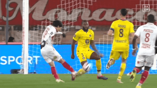 嘘だろ？南野拓実が衝撃の“宇宙開発”「力んだか」華麗なトラップ＆ターンからの意外過ぎる展開に「珍しい」「決まったと思った」