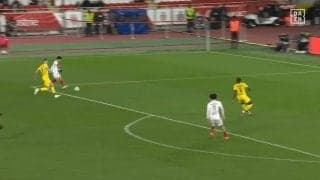 「決定機全外し」「枠飛ばせよ！」南野拓実の完璧な崩し＆絶妙パスも“アシスト未遂”に終わり「草も生えん」「なにしてんの」ファンから辛辣な声