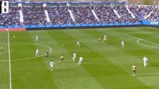 スタジアム騒然！ 久保建英、高速カットイン→ゴール起点の“神サイドチェンジ”「上手すぎ」 完璧に崩した圧巻プレー「視野広っ！」「素晴らしい」