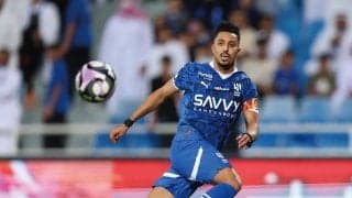 サウジアラビア代表エースが頭部どうしの接触で緊急搬送…幸いにも大事に至らず