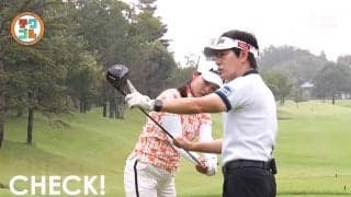 球をつかまえたいときはシャットフェースで構えてハンドファーストで当てる