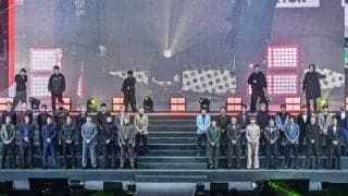 「ファッションレベルが高すぎて」川崎の怪物FW山田新の「72万円デニムジャケット×23万円黒シャツ×16万円スニーカー姿」に反響止まらず！「攻めてるな」「クセ強すぎる」の声