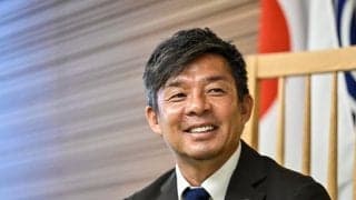 「クソ懐かし写真!!!!!」鹿島の新指揮官に就任した鬼木達監督の「鹿島の選手時代、お宝ショット」にファン興奮！「3枚目は等々力やないかい！」とまさかの一枚に川崎サポも反応