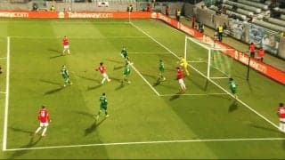 なぜそこにいる！？ AZ毎熊晟矢、“ポジション無視”で逆足ダイレクトゴール！「SBだよね？」まるでトップ下だった欧州初得点