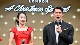 「可愛いが過ぎる」「妻降臨」槙野智章の引退試合に突如、本田圭佑が「槙野の人気女優妻」をエスコート出場させた！「美人や」「本当良いご夫婦だ」「幸せな人生やな」の声