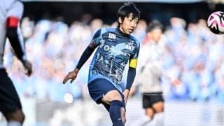 「パパそっくり！」元川崎・中村憲剛が引退試合で息子・龍剛とピッチ共演し、「立ち姿からボールを蹴る時のフォームまでお父さんそっくり」と大反響！「生き写しすぎる」の声続々