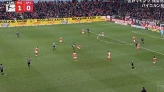 「怖すぎるだろ」佐野海舟、爆速“飛び蹴りカット”炸裂の瞬間「エグッ！」 アクロバティックな“回収プレー”連発「数分で何回？」