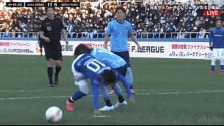 吉田沙保里がサッカーで再び大暴れ！“強烈タックル”を香川真司にかましレッドカード「姉御仕事したな」「最高のシナリオw」話題沸騰