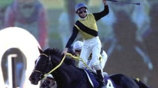 年末大一番の怖さ… 断然の1番人気が馬群に沈んだ有馬記念