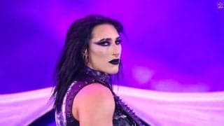 「すっぴんが美人すぎる」“最狂”女子、まさかの素顔＆スキップで会場入り 驚きの陽キャラぶりにファン驚き