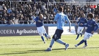 本田圭佑が“伝説の左足ミドルシュート”を炸裂→カメラマン直撃！「当てちゃったw」「大丈夫か？」「威力あるな！」スタジアム騒然