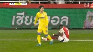 鎌田大地が「マジ邪魔」 たった“2タッチで”アーセナルを翻弄した瞬間…超連携ゴラッソに相手ファンも最大級の賛辞