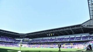 「まじかよw」「真っ白」「美しい」関西のJ1スタジアムが雪に見舞われ「ピッチが真っ白の美しい光景」が話題に！ わずか数時間だけの幻想的な姿に注目集まる