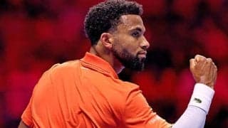  優勝候補フィス 今大会初白星 