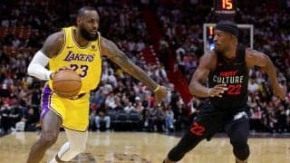 マジック・ジョンソンがレイカーズに大型トレードを提言「ジミー・バトラーが必要」