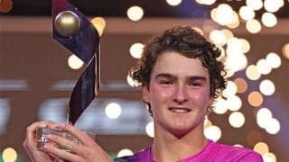  18歳で全勝V達成、次世代最終戦 