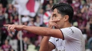 ｢Jリーグのファーム化｣大学サッカーの大問題(1)準々決勝1試合目は未来のJリーガー｢4ゴール大暴れ｣、2試合目は超ロング弾と｢まさかの大逆転」