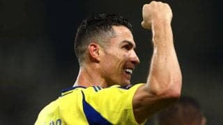 39歳C・ロナウドが筋骨隆々ボディで極寒の水風呂に挑む！　その姿に「ストイックすぎるて笑」「見てるだけでも寒いのに終始笑顔とかw」