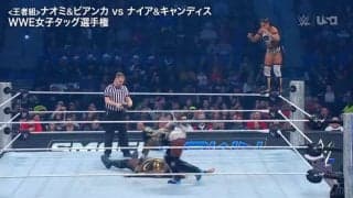 「身体能力ヤバい」“史上最高”女子レスラーが衝撃技！ トップロープから“450度回転”でファンのド肝を抜く「えっぐい飛んだ」「すごい飛距離だ」