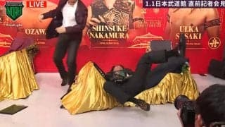 記者会見で王者が挑戦者を“失神”させ強制終了のアクシデント 「嘘だろ」「マジかよなにこれw」ファン騒然